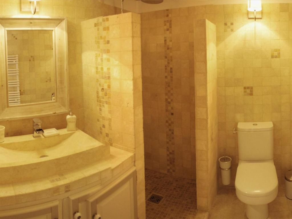 มา ด็องซาว็อง ช็องบร์ โดต Hotel โอแป็ด ภายนอก รูปภาพ